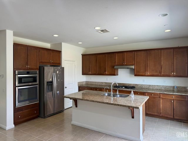 5302 Twinkle Lane, Bakersfield, CA 93313