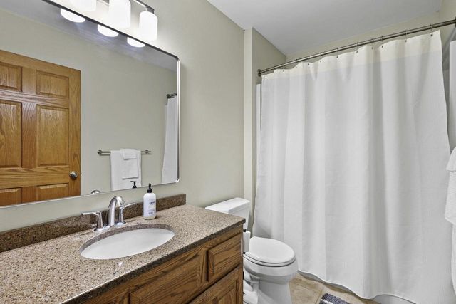 840 Vista Ridge Drive, Mount Horeb, WI 53572