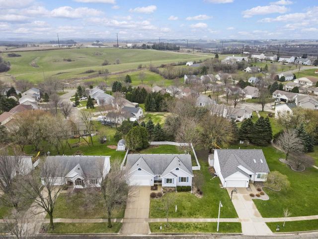 840 Vista Ridge Drive, Mount Horeb, WI 53572
