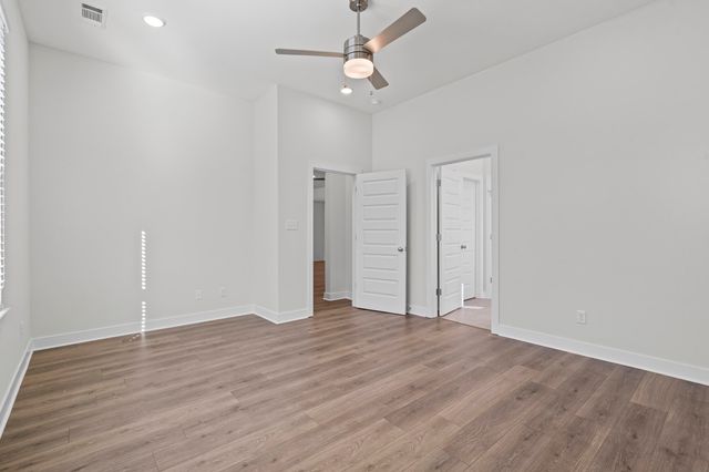 27 ROSE BUSH ST, Munford, TN 38058