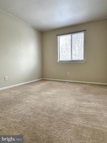 3179 BURNLEY PL, Holland, PA 18966