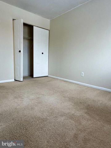 3179 BURNLEY PL, Holland, PA 18966