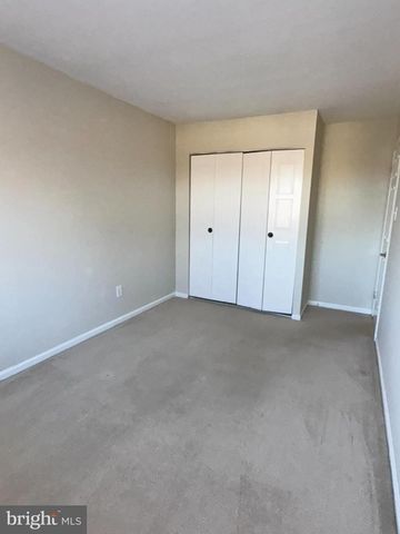 3179 BURNLEY PL, Holland, PA 18966