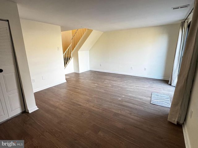 3179 BURNLEY PL, Holland, PA 18966