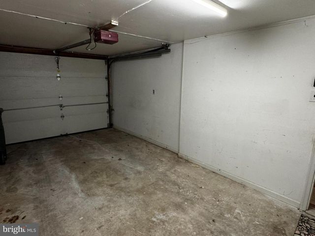 3179 BURNLEY PL, Holland, PA 18966