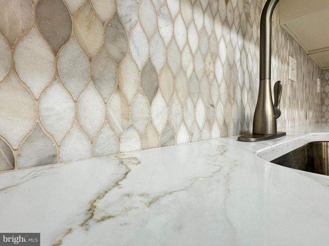 3179 BURNLEY PL, Holland, PA 18966