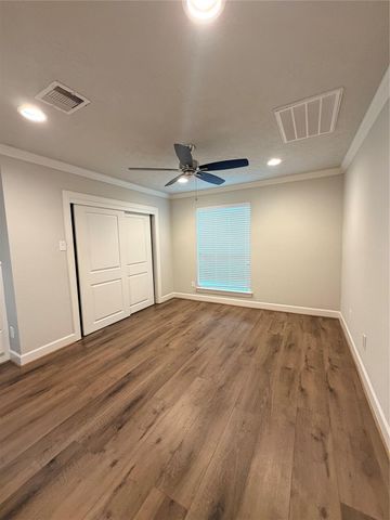 2506 Northern Drive, League City, TX 77573