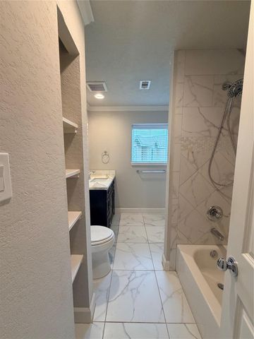 2506 Northern Drive, League City, TX 77573