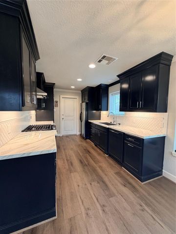2506 Northern Drive, League City, TX 77573