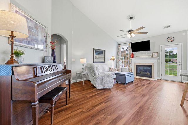 622 Vermillion Dr., Little River, SC 29566