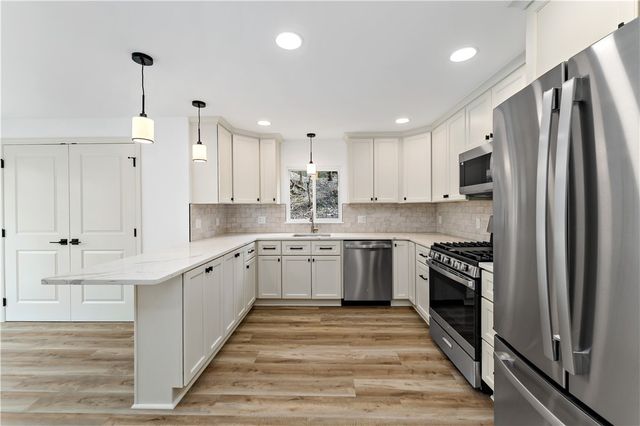 95 Southern Ave, Mt Washington, PA 15211