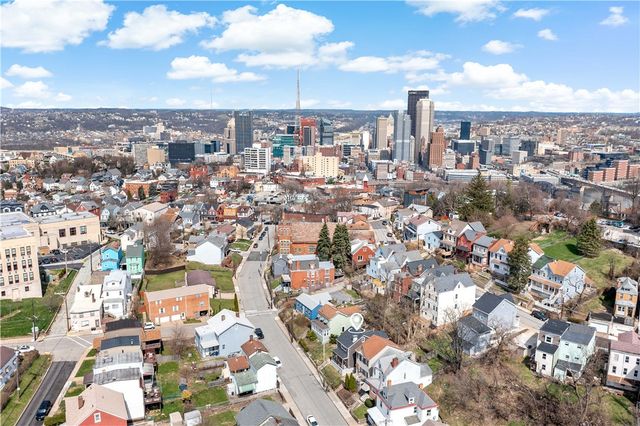 95 Southern Ave, Mt Washington, PA 15211