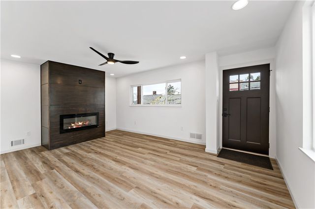 95 Southern Ave, Mt Washington, PA 15211