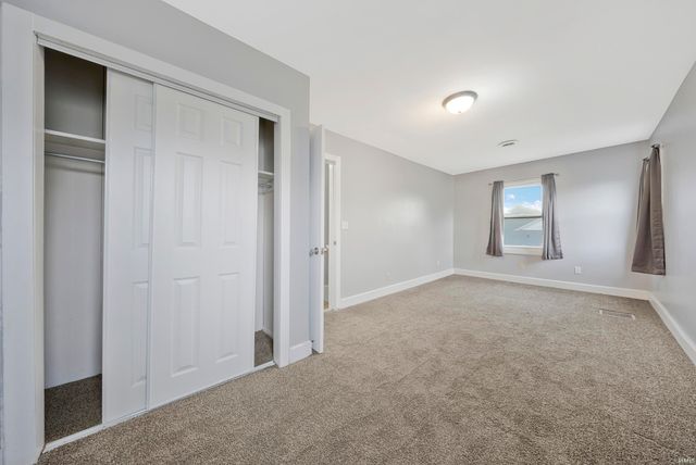 829 Lohoff Avenue, Evansville, IN 47710
