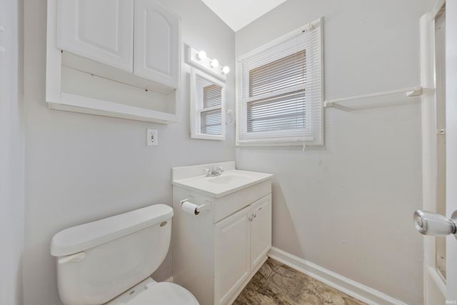 829 Lohoff Avenue, Evansville, IN 47710