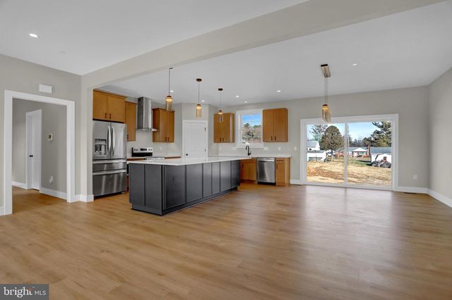 3550 REVOLEA BEACH RD, Middle River, MD 21220