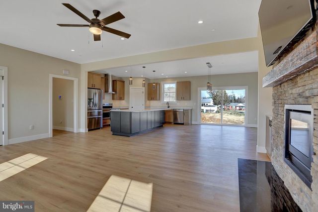 3550 REVOLEA BEACH RD, Middle River, MD 21220