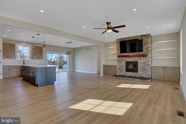 3550 REVOLEA BEACH RD, Middle River, MD 21220