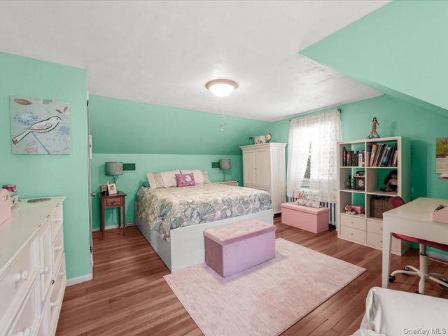 36 Francis Terrace, Glen Cove, NY 11542