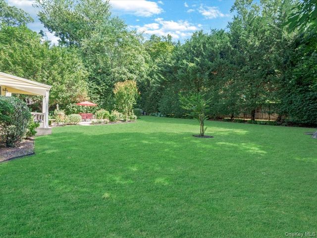 36 Francis Terrace, Glen Cove, NY 11542
