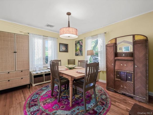 36 Francis Terrace, Glen Cove, NY 11542