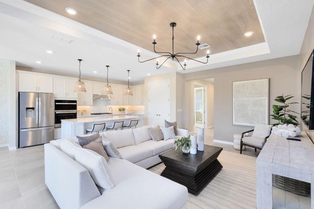 37821 CLINCH CIRCLE, Zephyrhills, FL 33540