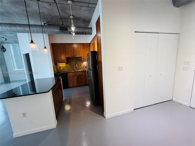 2001 Biscayne Blvd 2402, Miami, FL 33137