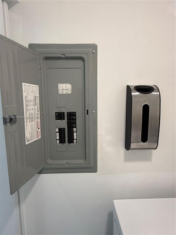 2001 Biscayne Blvd 2402, Miami, FL 33137