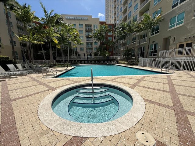 2001 Biscayne Blvd 2402, Miami, FL 33137