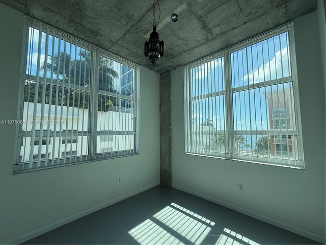 2001 Biscayne Blvd 2402, Miami, FL 33137