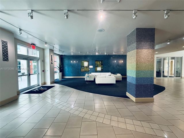 2001 Biscayne Blvd 2402, Miami, FL 33137