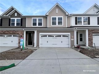 5081 Shepherds Glen, Willoughby, OH 44094