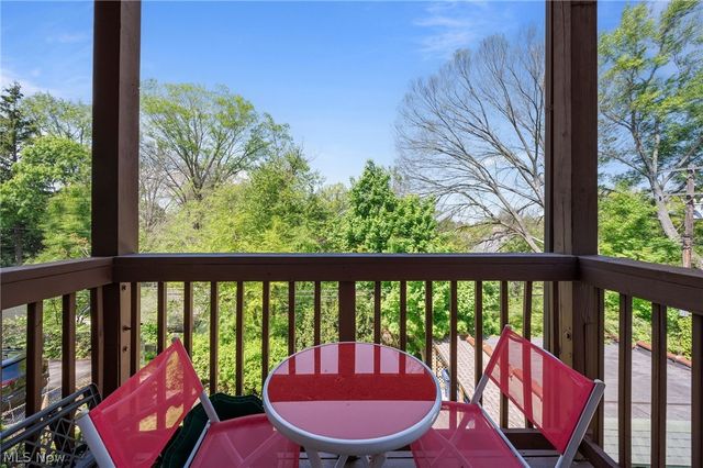 2280 Bellfield Avenue 3, Cleveland Heights, OH 44106