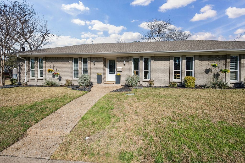 748 James Drive, Richardson, TX 75080