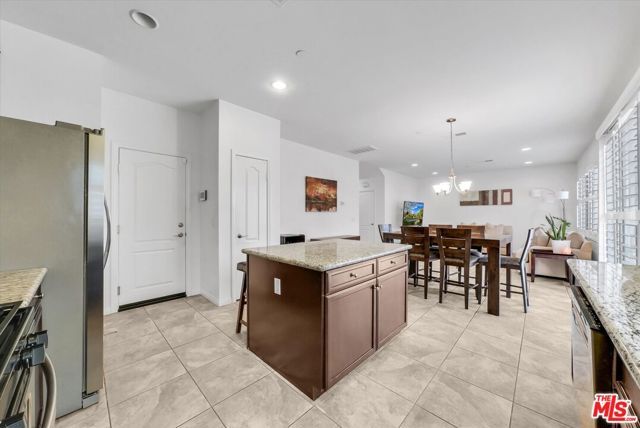 15686 Slowik Court, Fontana, CA 92336