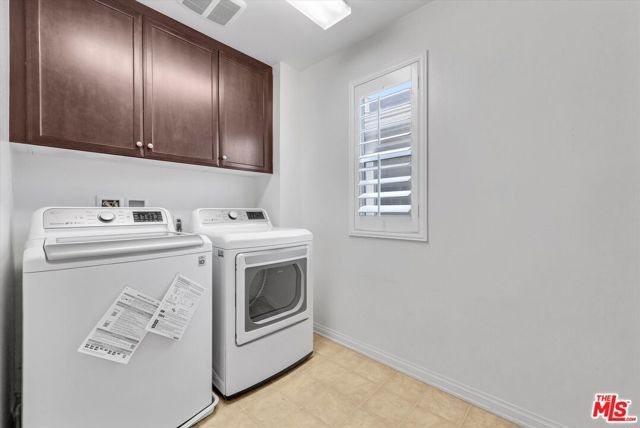 15686 Slowik Court, Fontana, CA 92336