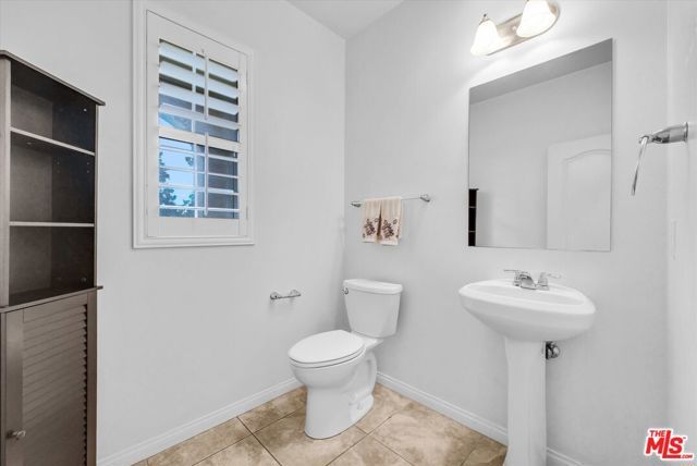 15686 Slowik Court, Fontana, CA 92336