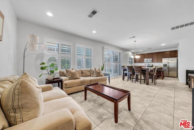 15686 Slowik Court, Fontana, CA 92336