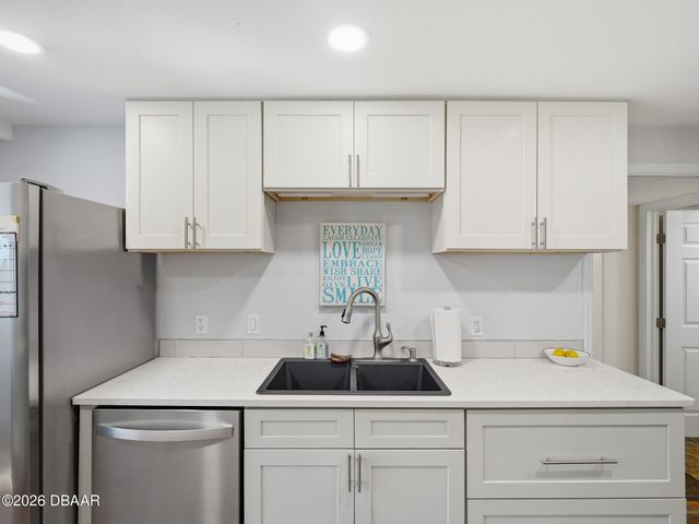 428 N Riverside Drive, Edgewater, FL 32132