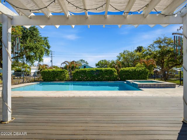 428 N Riverside Drive, Edgewater, FL 32132