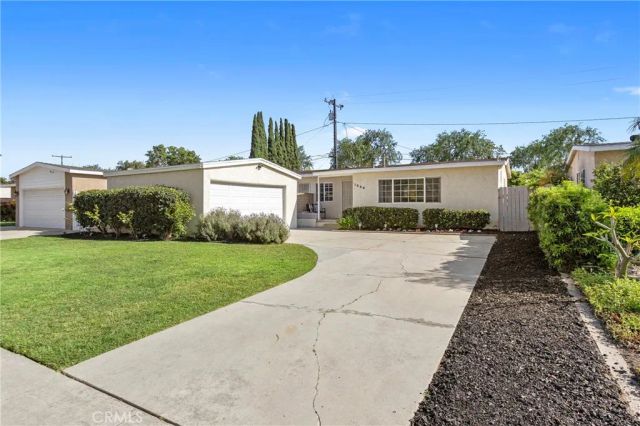 1200 W Ash Avenue, Fullerton, CA 92833