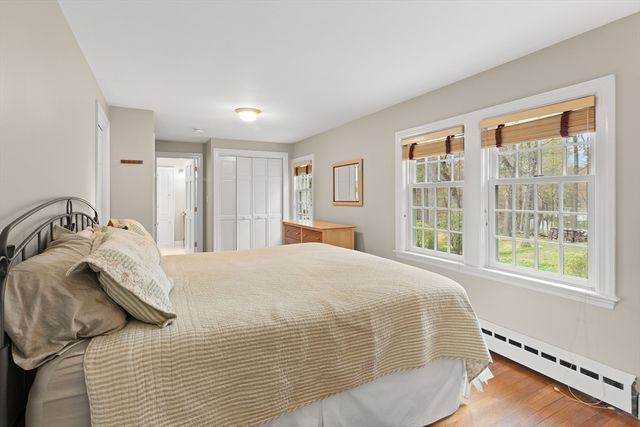 27 Colrain Rd, Topsfield, MA 01983