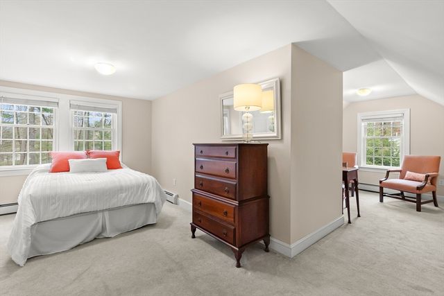 27 Colrain Rd, Topsfield, MA 01983