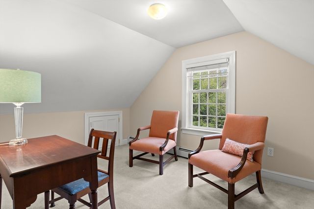27 Colrain Rd, Topsfield, MA 01983