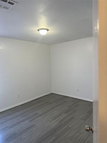 609 Kings Way Drive A, Mansfield, TX 76063