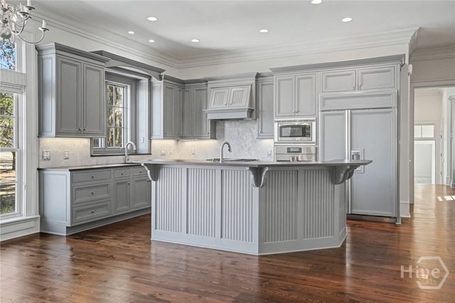 652 Silk Hope Drive, Richmond Hill, GA 31324