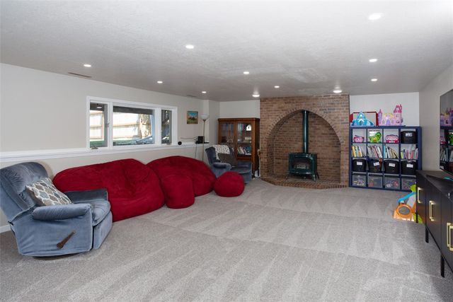 1061 Strawberry Avenue, Billings, MT 59105