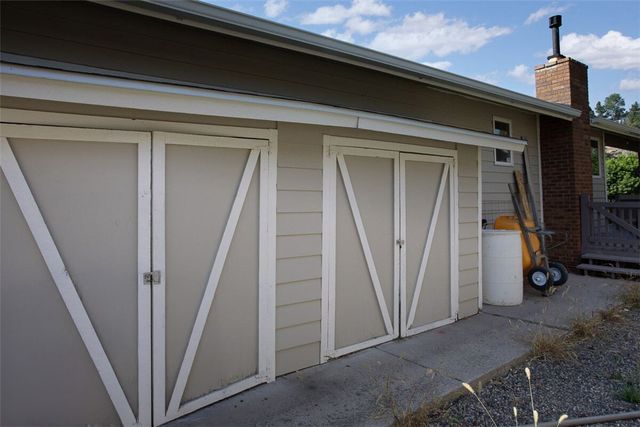 1061 Strawberry Avenue, Billings, MT 59105