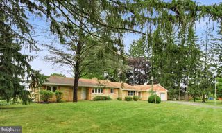 44 BURNT HILL RD, Skillman, NJ 08558