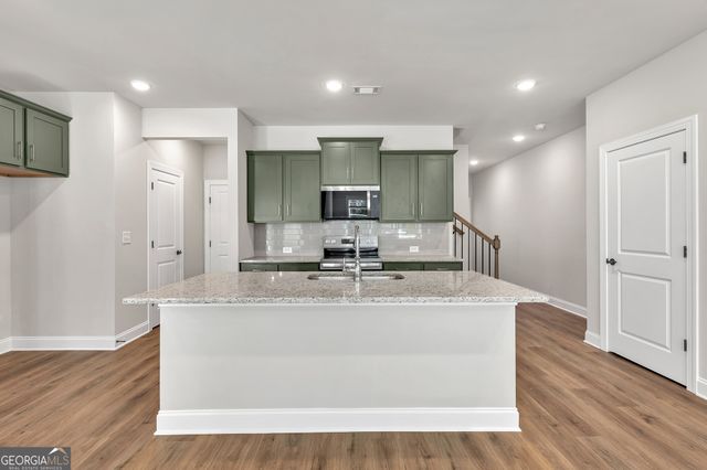 1512 Thurcroft Lane, Lawrenceville, GA 30043